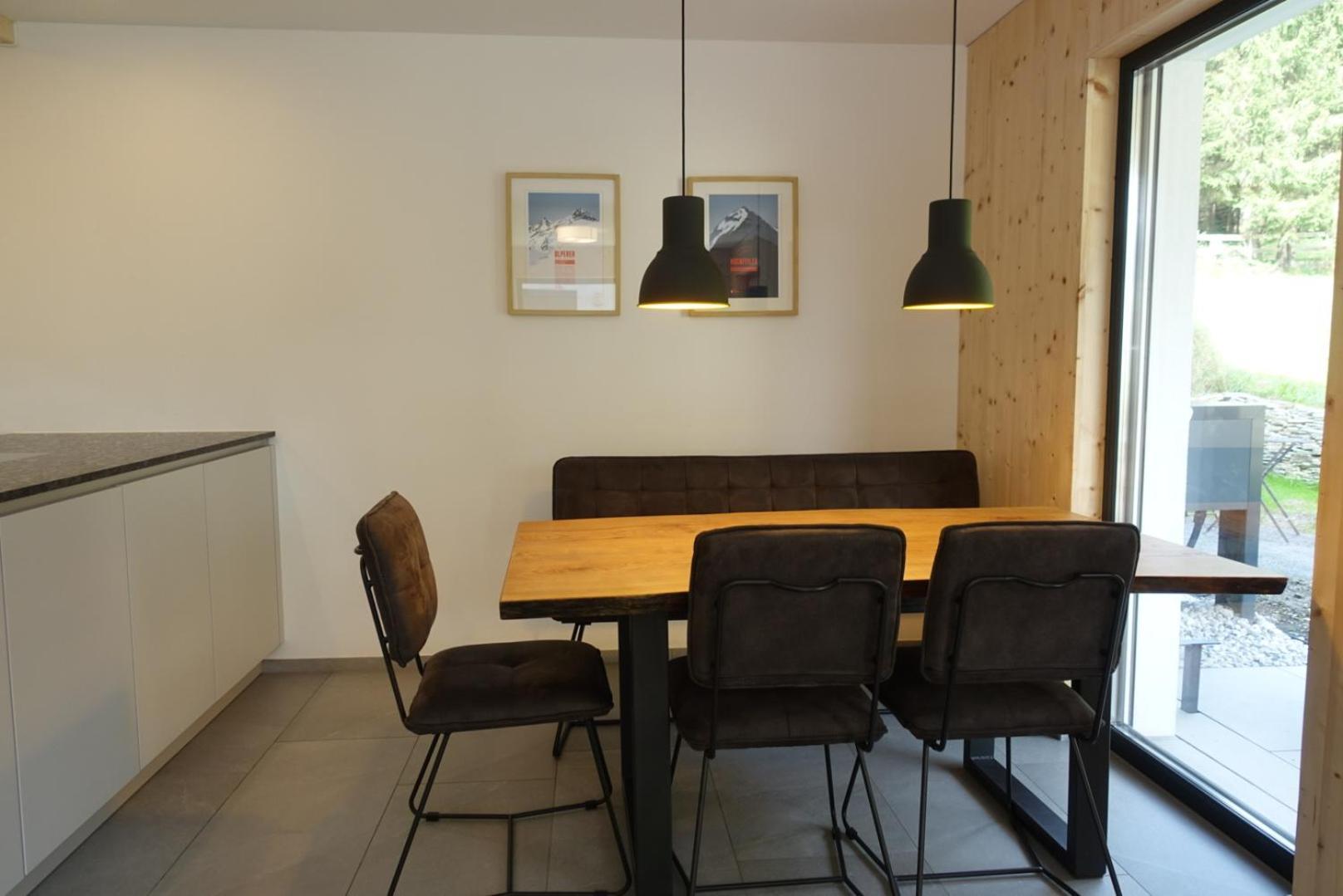Apartmán Waldblick - Neubau - Self-check-in - Kein Verkehr - Am Wald - Parkplaetze Vor Tuer - Or Double Innsbruck