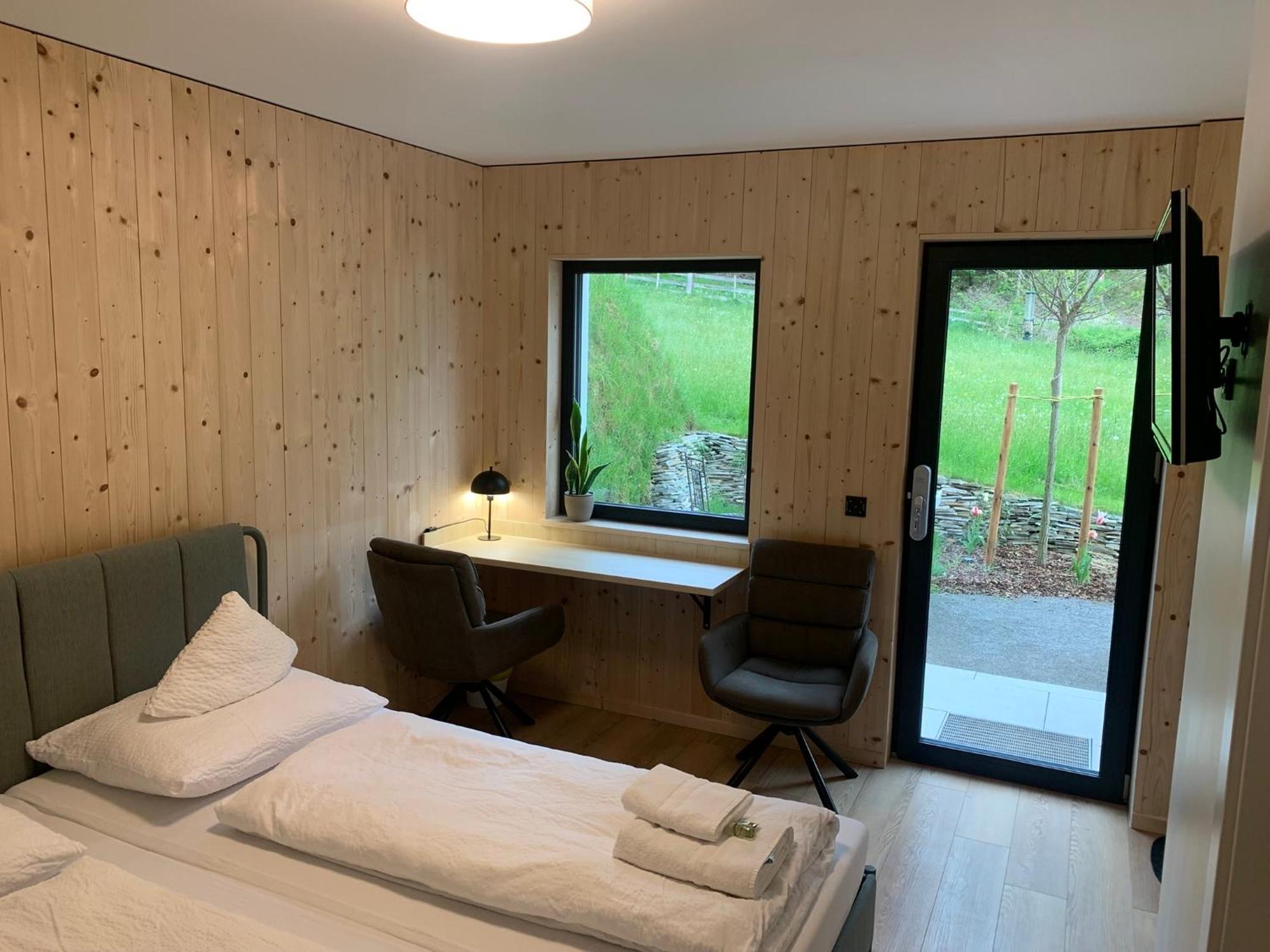 Apartment Waldblick - Neubau - Self-check-in - Kein Verkehr - Am Wald - Parkplaetze Vor Tuer - Or Double Innsbruck
